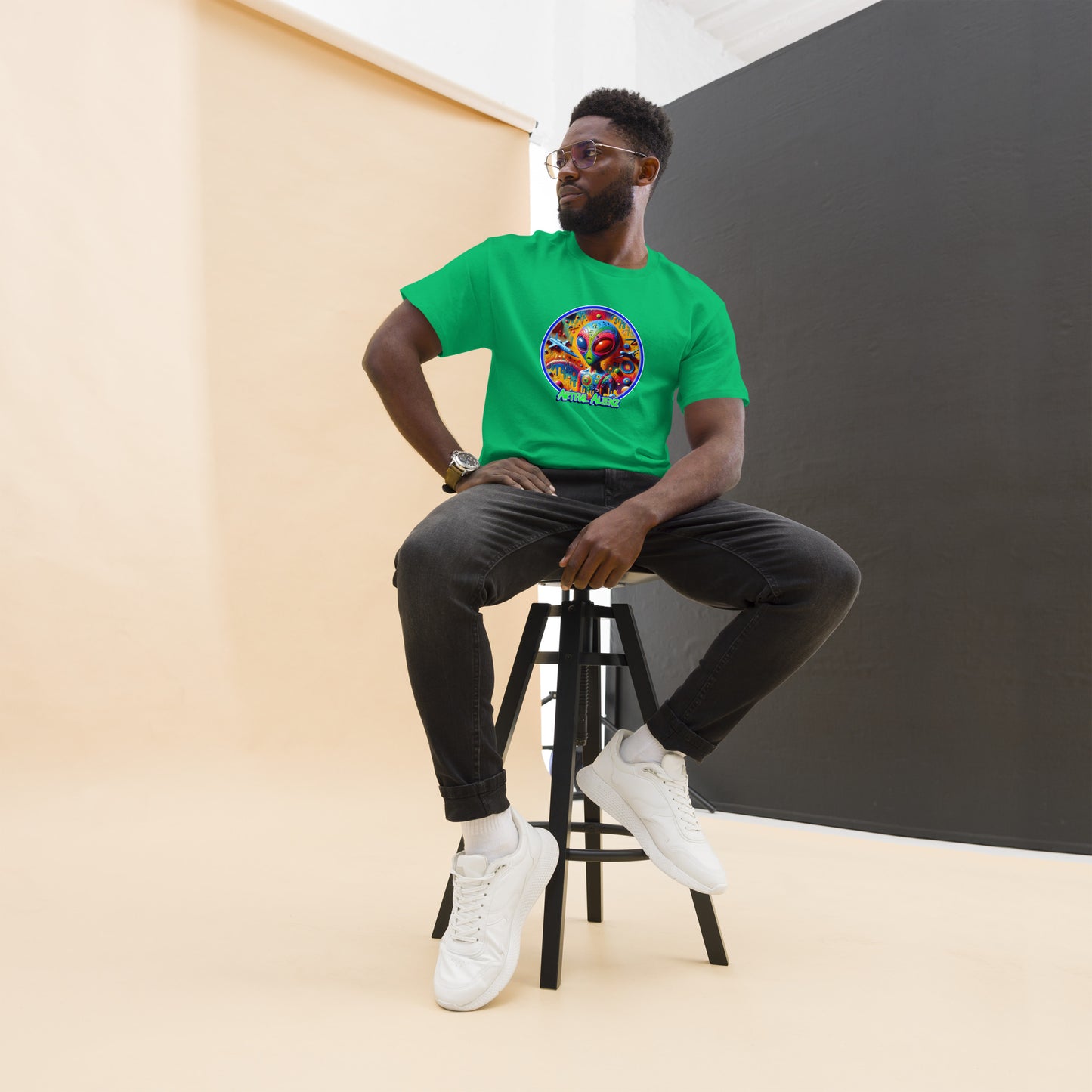 Graffiti Artful Alienz Men's classic tee