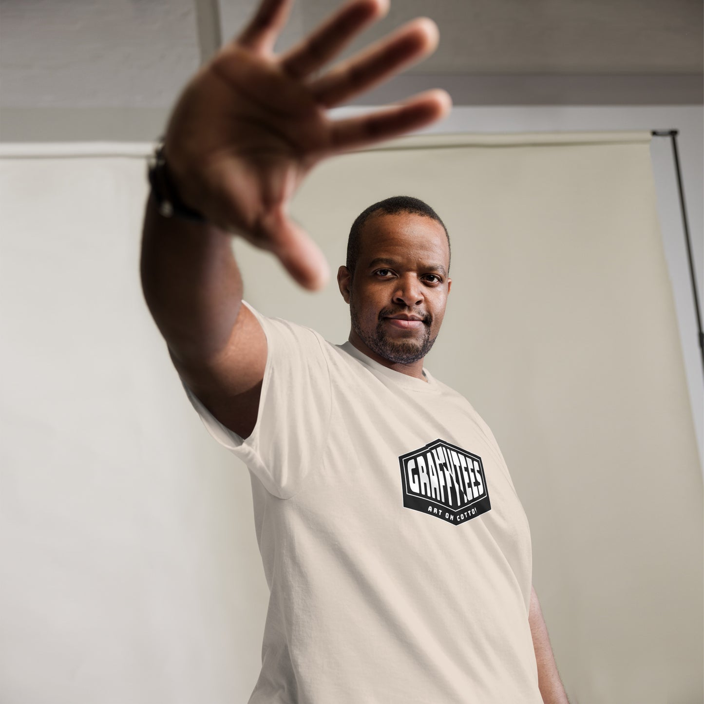 GraffyTees Diamond Box Logo Men's classic tee