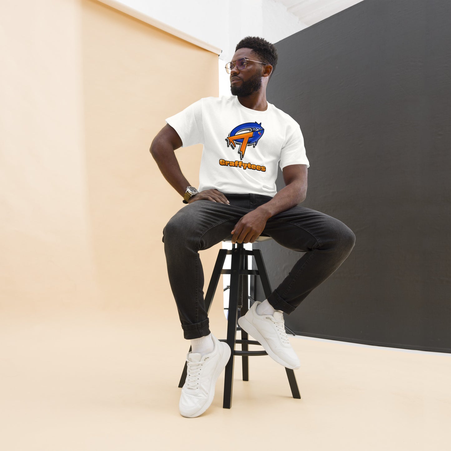 GraffyTees GT monogram LT Men's classic tee