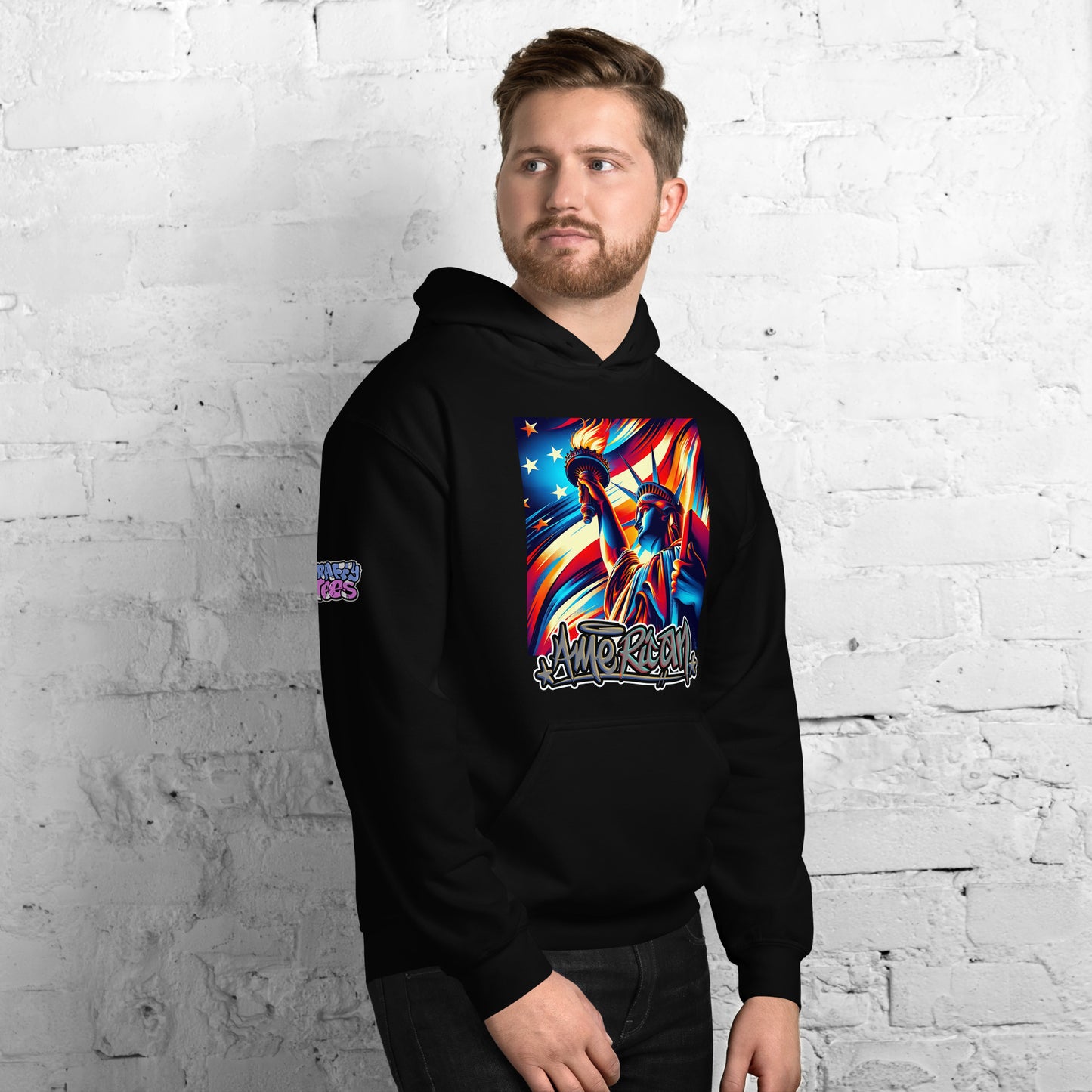 Graffytees American flag and Statue of Liberty 4th of July Unisex Hoodie