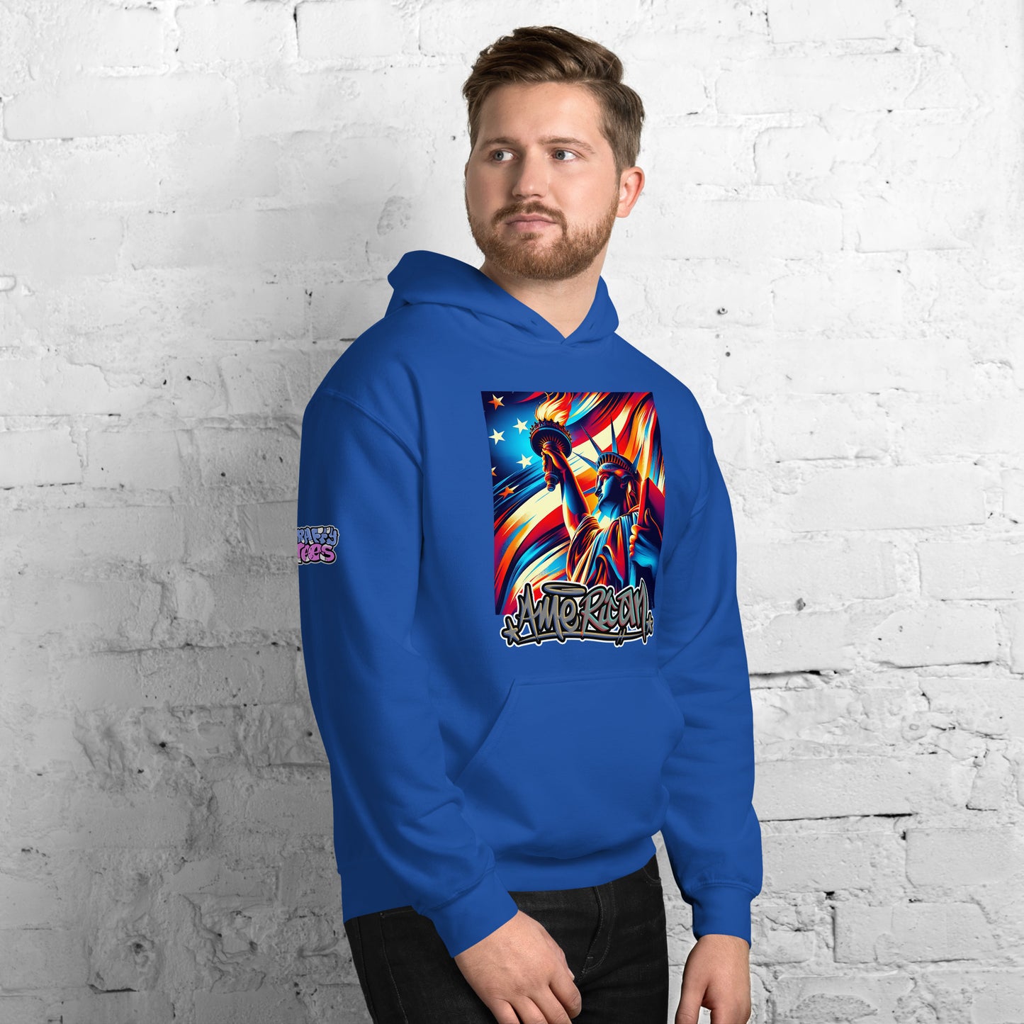 Graffytees American flag and Statue of Liberty 4th of July Unisex Hoodie