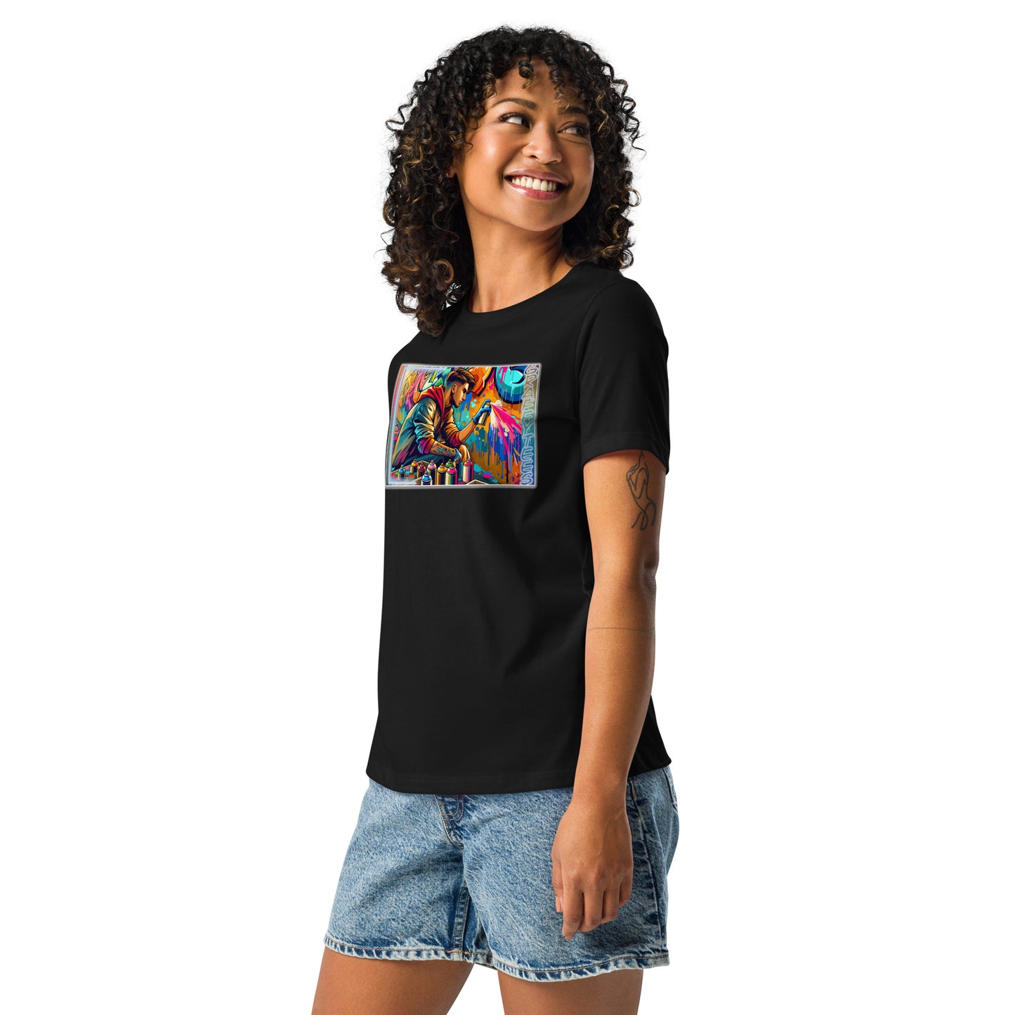 GraffyTees vandal Artist creating a Mural Women's Relaxed T-Shirt