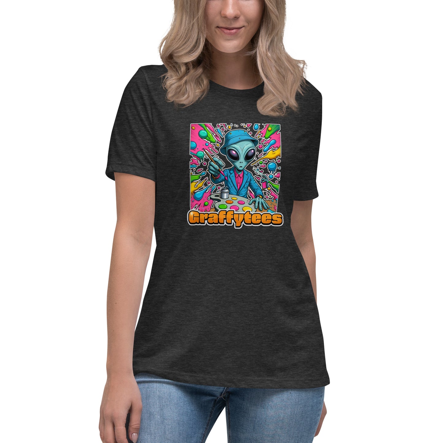 GraffyTees Alien Painter W bucket hat Women's Relaxed T-Shirt