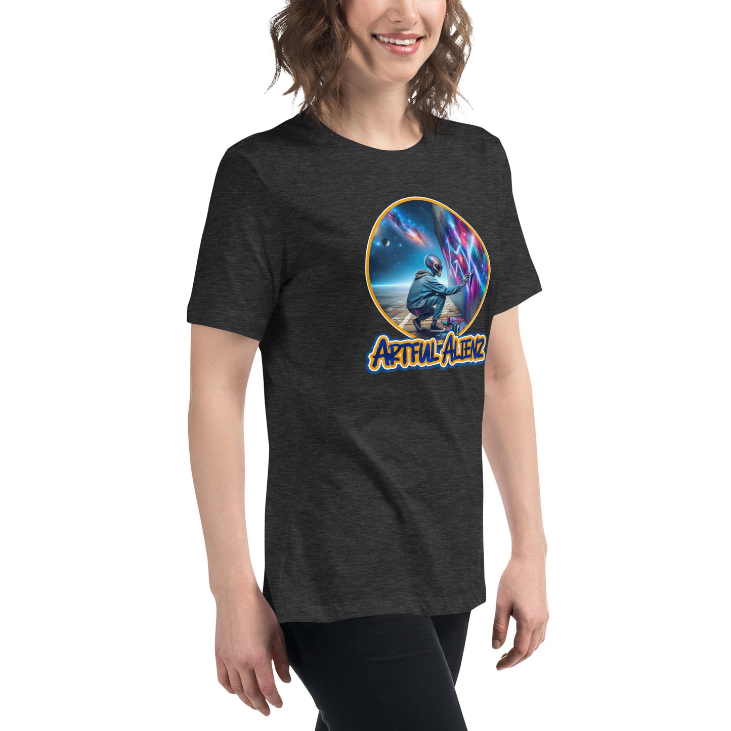 Artful Alienz Alien Graffiti Artist Women's Relaxed T-Shirt