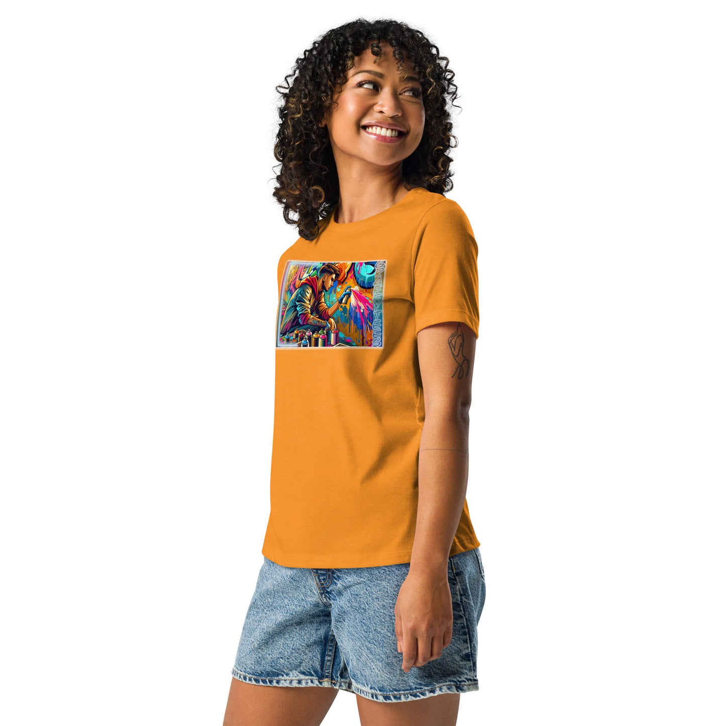 GraffyTees vandal Artist creating a Mural Women's Relaxed T-Shirt