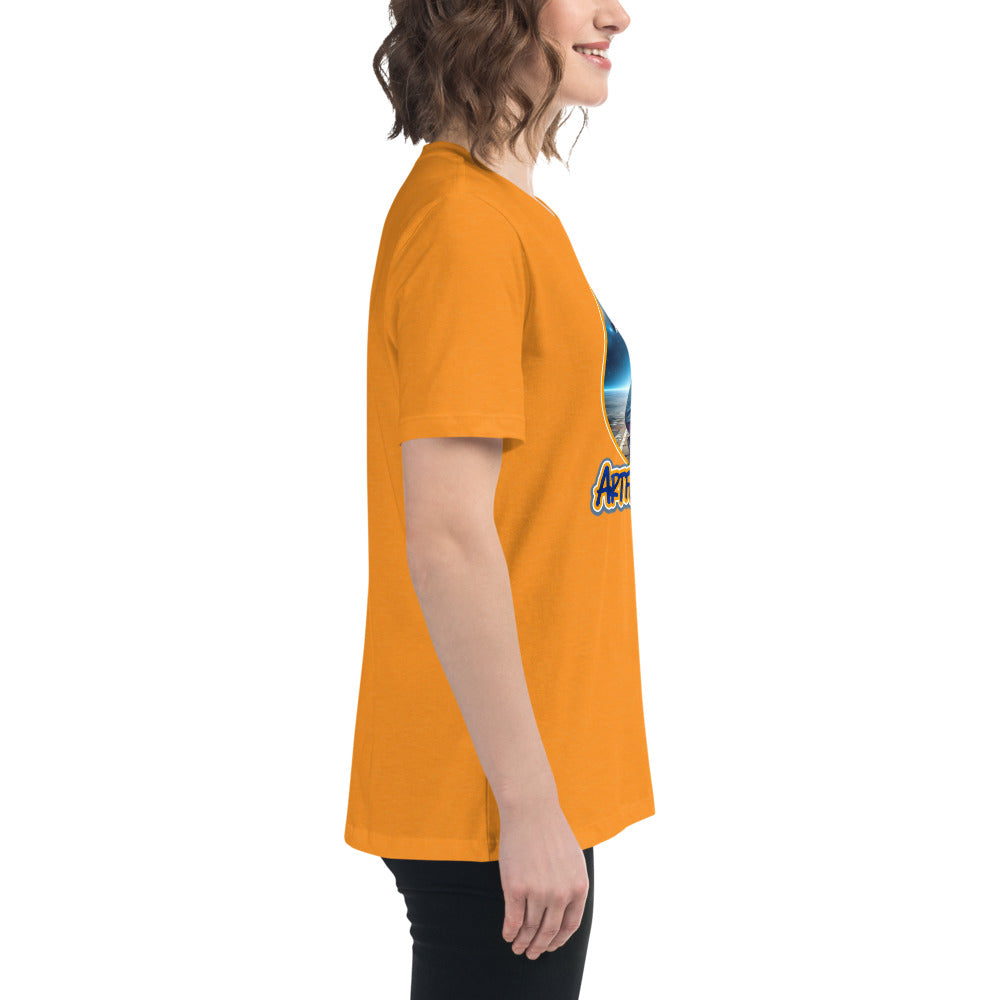 Artful Alienz Alien Graffiti Artist Women's Relaxed T-Shirt