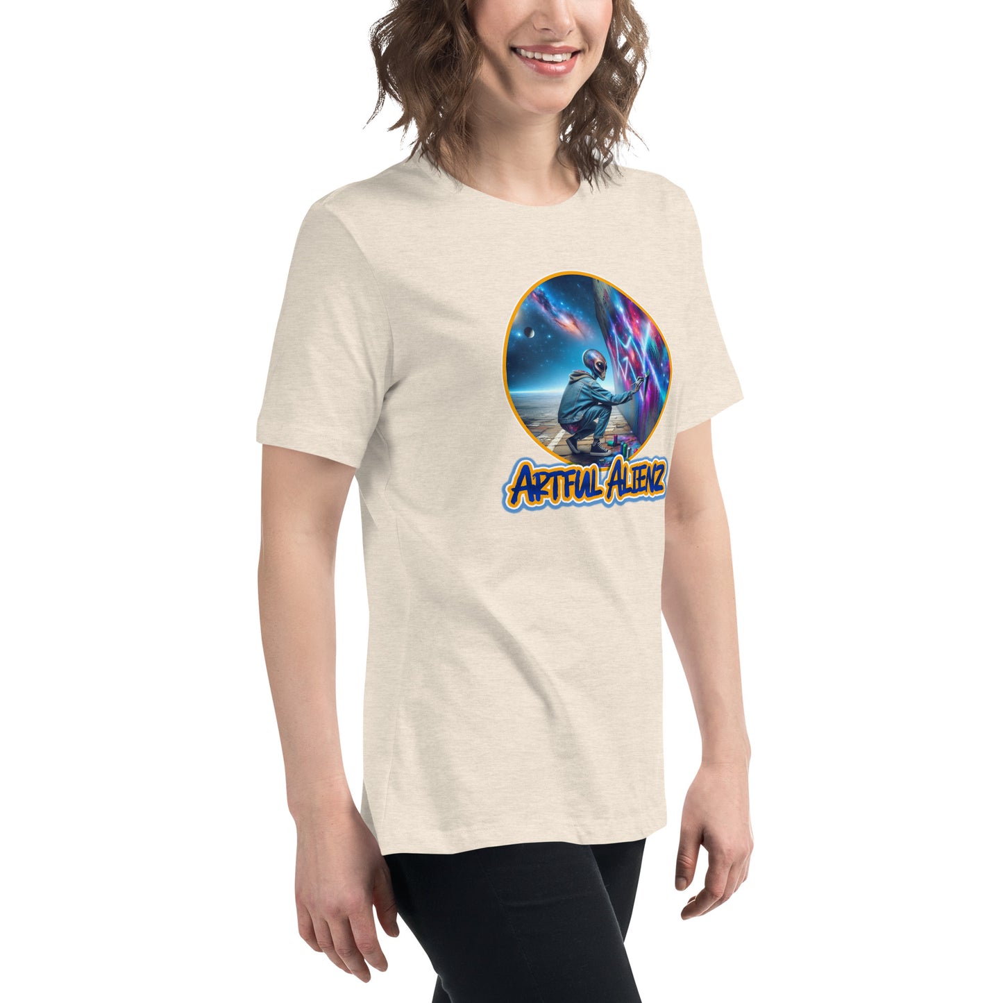 Artful Alienz Alien Graffiti Artist Women's Relaxed T-Shirt