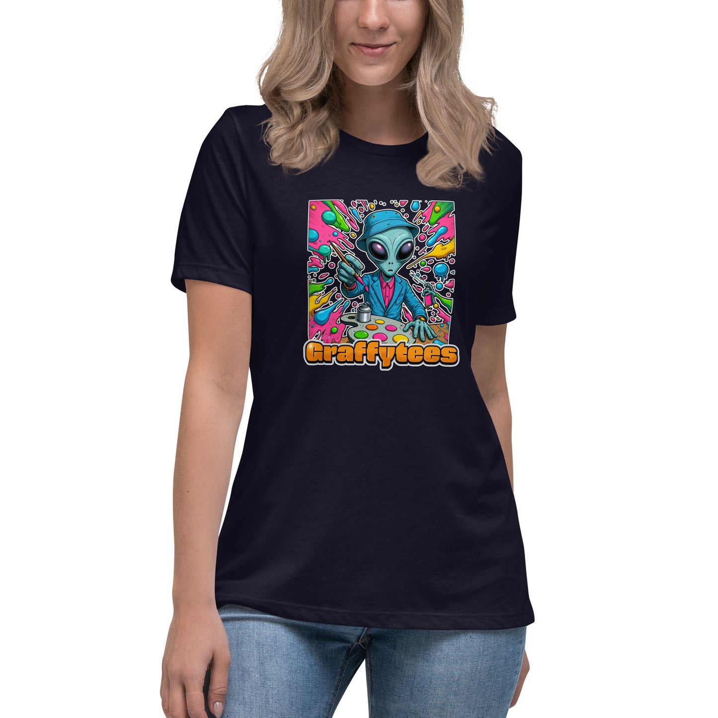 GraffyTees Alien Painter W bucket hat Women's Relaxed T-Shirt