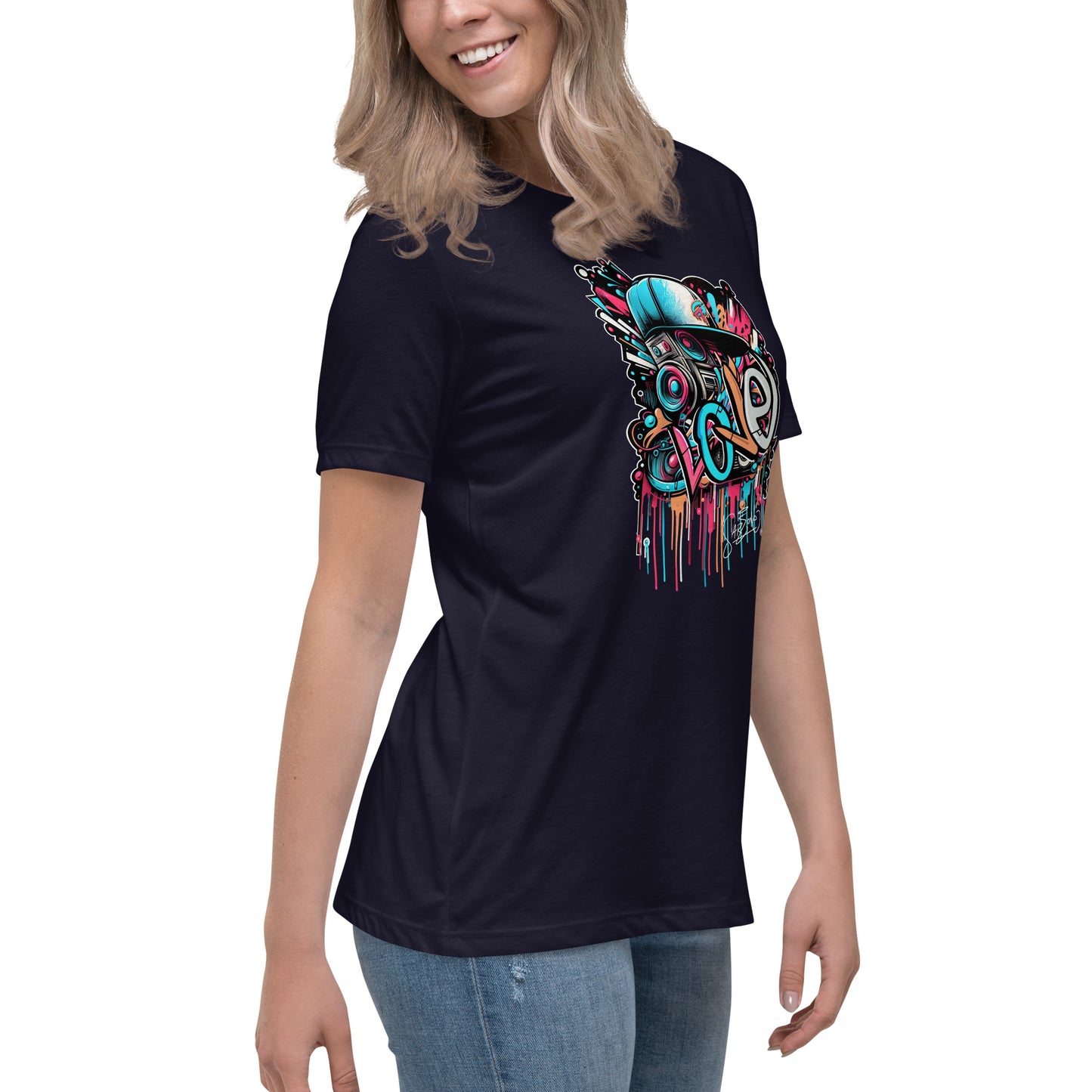 Graffytees Loud Love Graffiti design Women's Relaxed T-Shirt