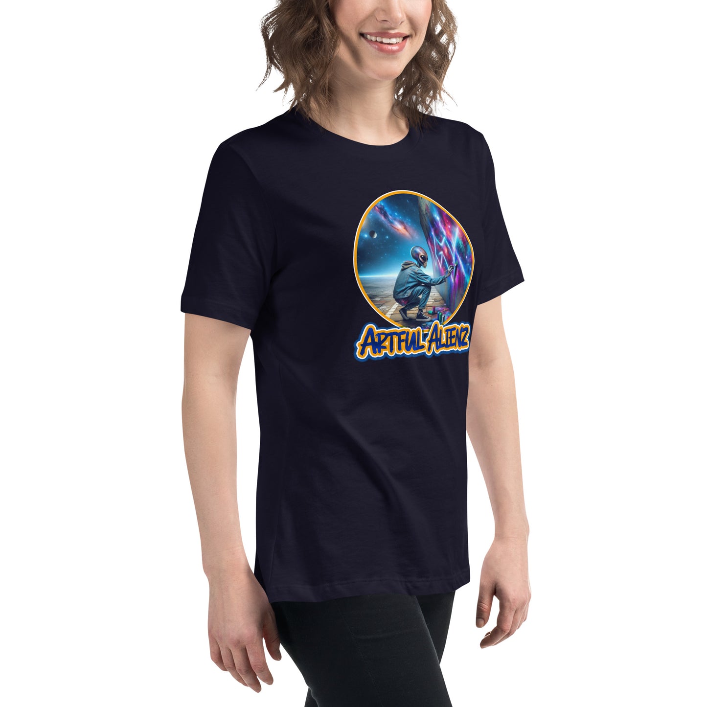 Artful Alienz Alien Graffiti Artist Women's Relaxed T-Shirt