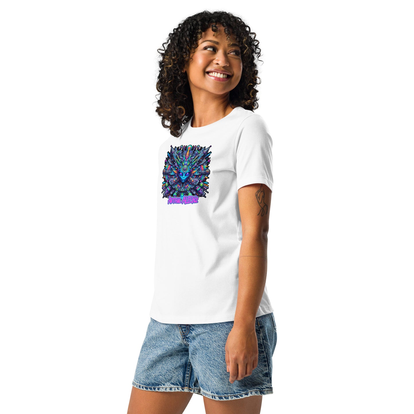 Graffytees Artful Alienz Purp designWomen's Relaxed T-Shirt