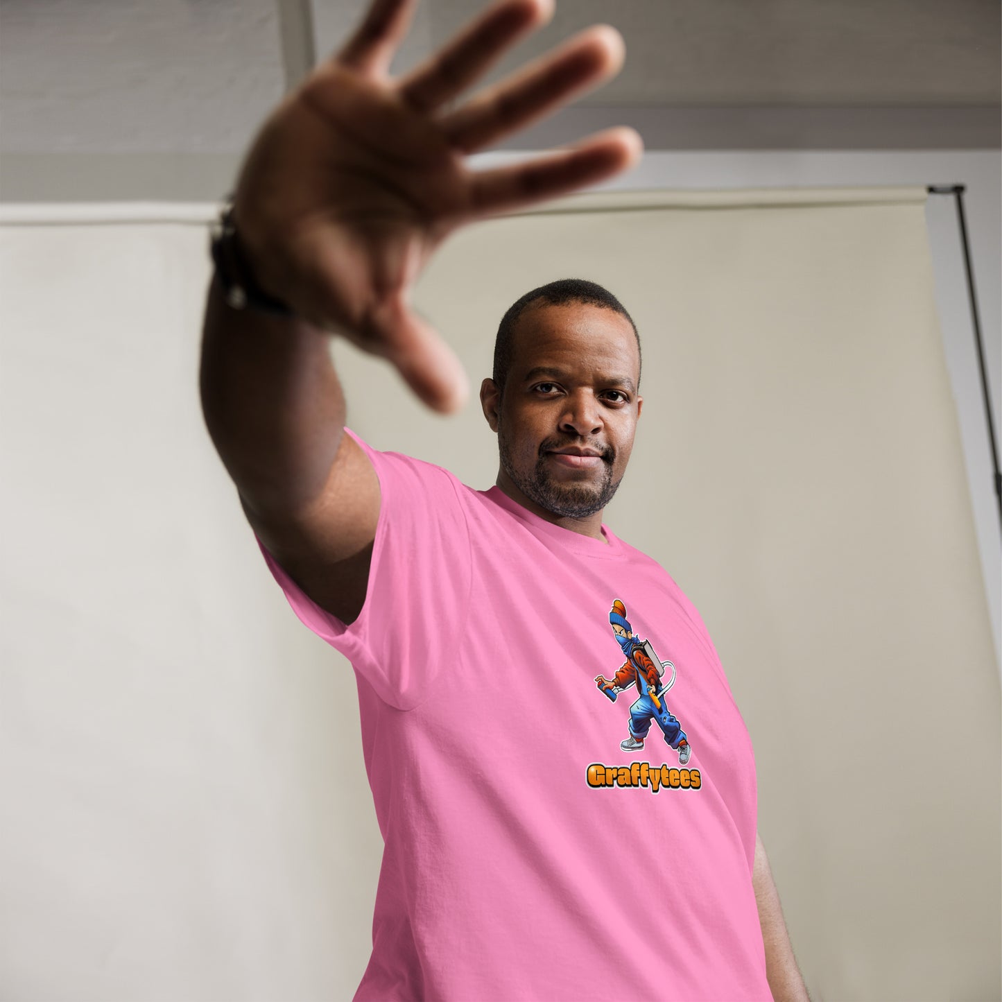 Graffiti artist Men's classic tee