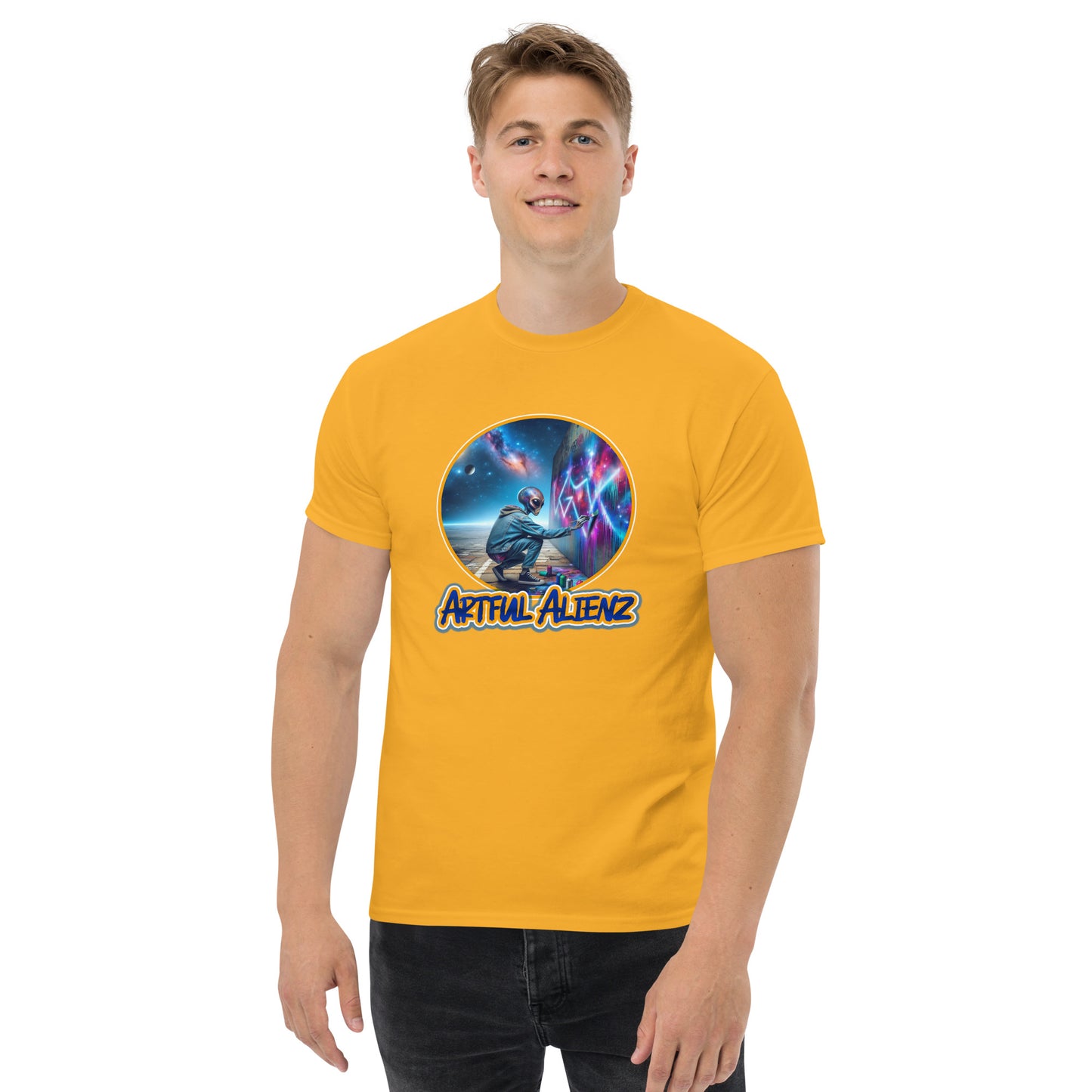 Artful Alienz Alien Graffiti Artist Men's classic tee