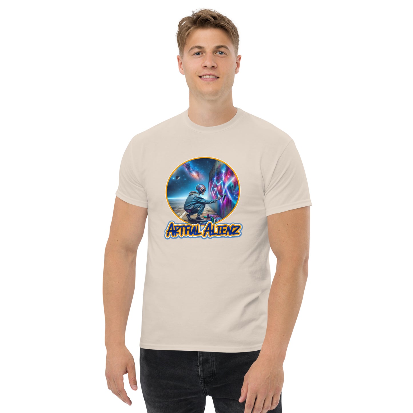 Artful Alienz Alien Graffiti Artist Men's classic tee