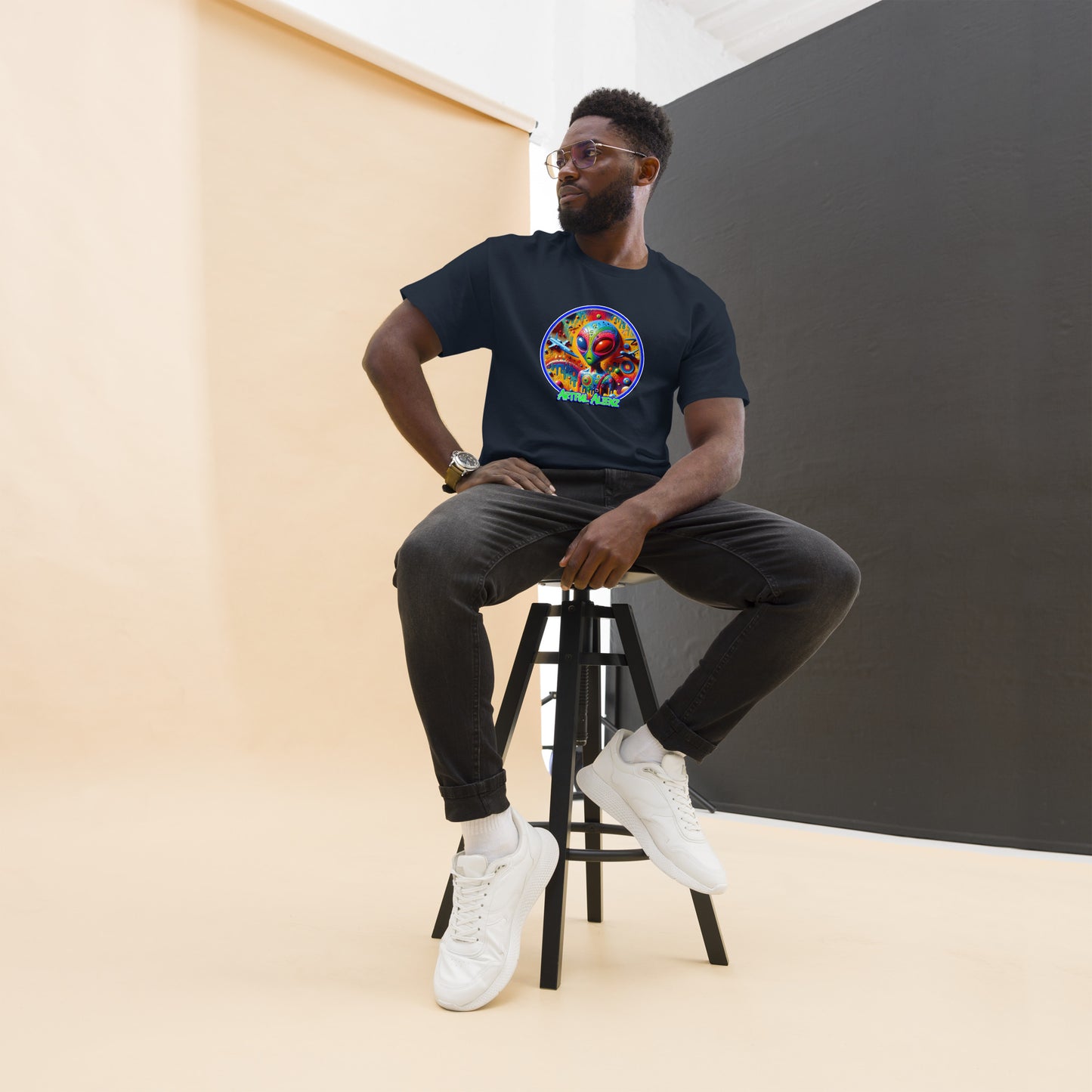 Graffiti Artful Alienz Men's classic tee