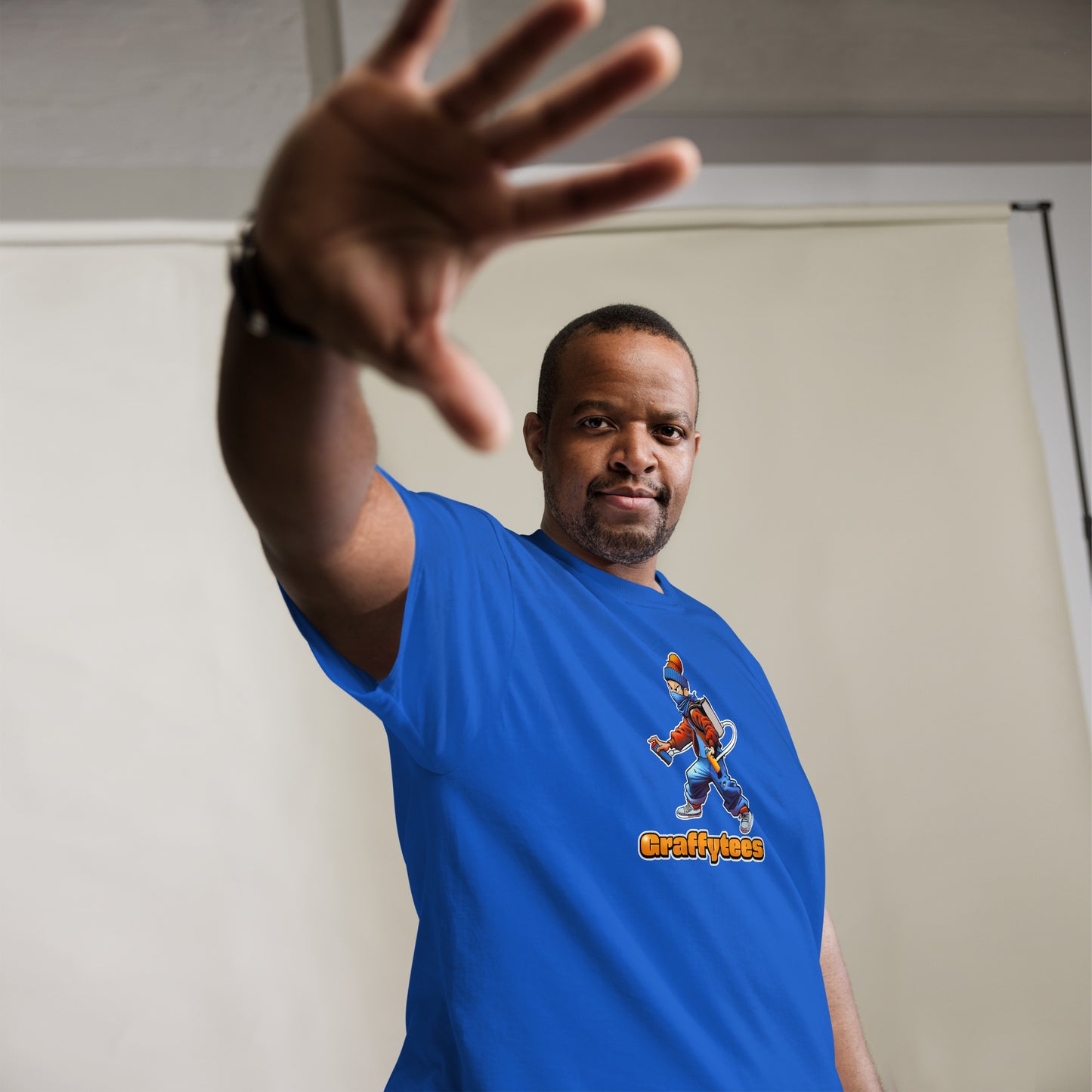Graffiti artist Men's classic tee