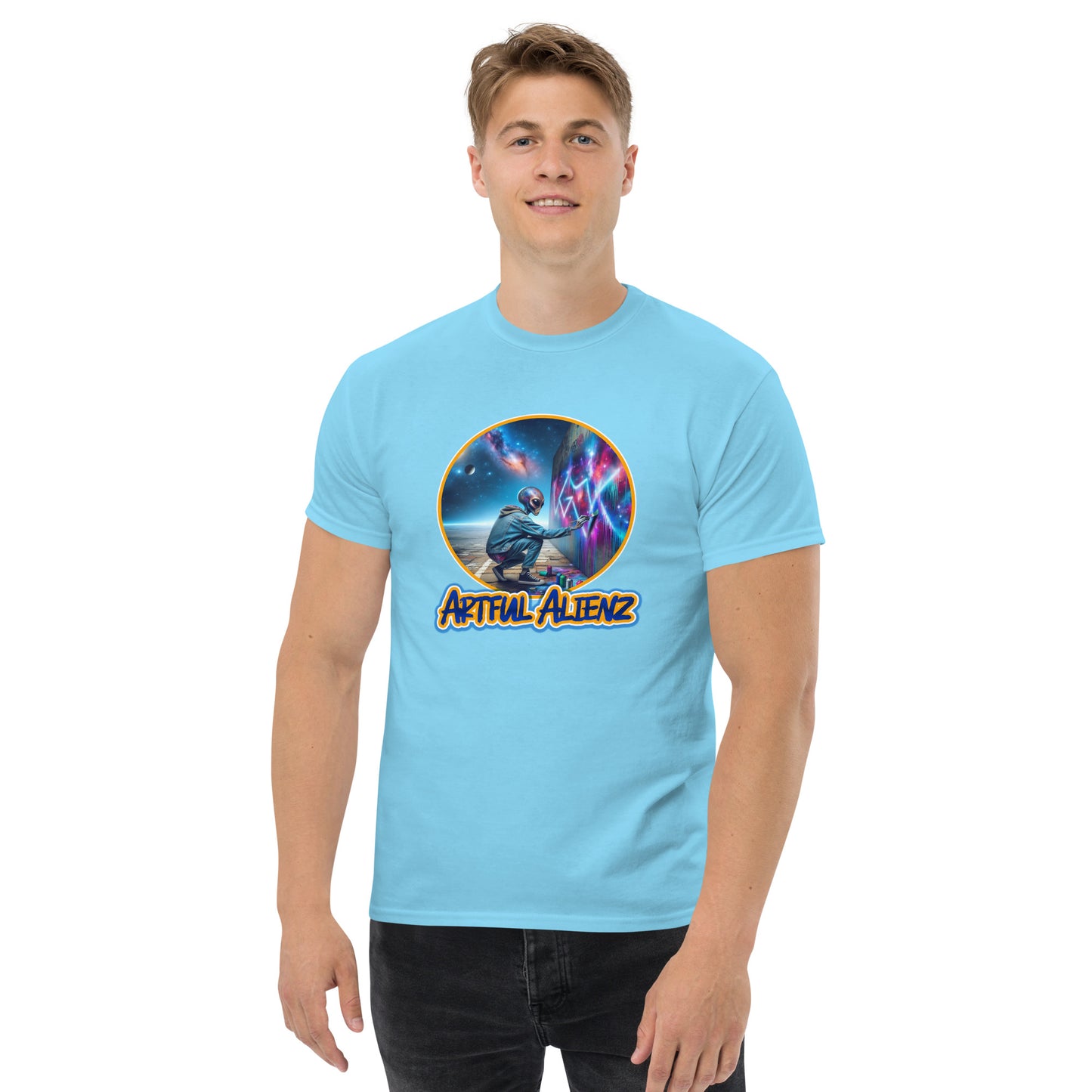 Artful Alienz Alien Graffiti Artist Men's classic tee