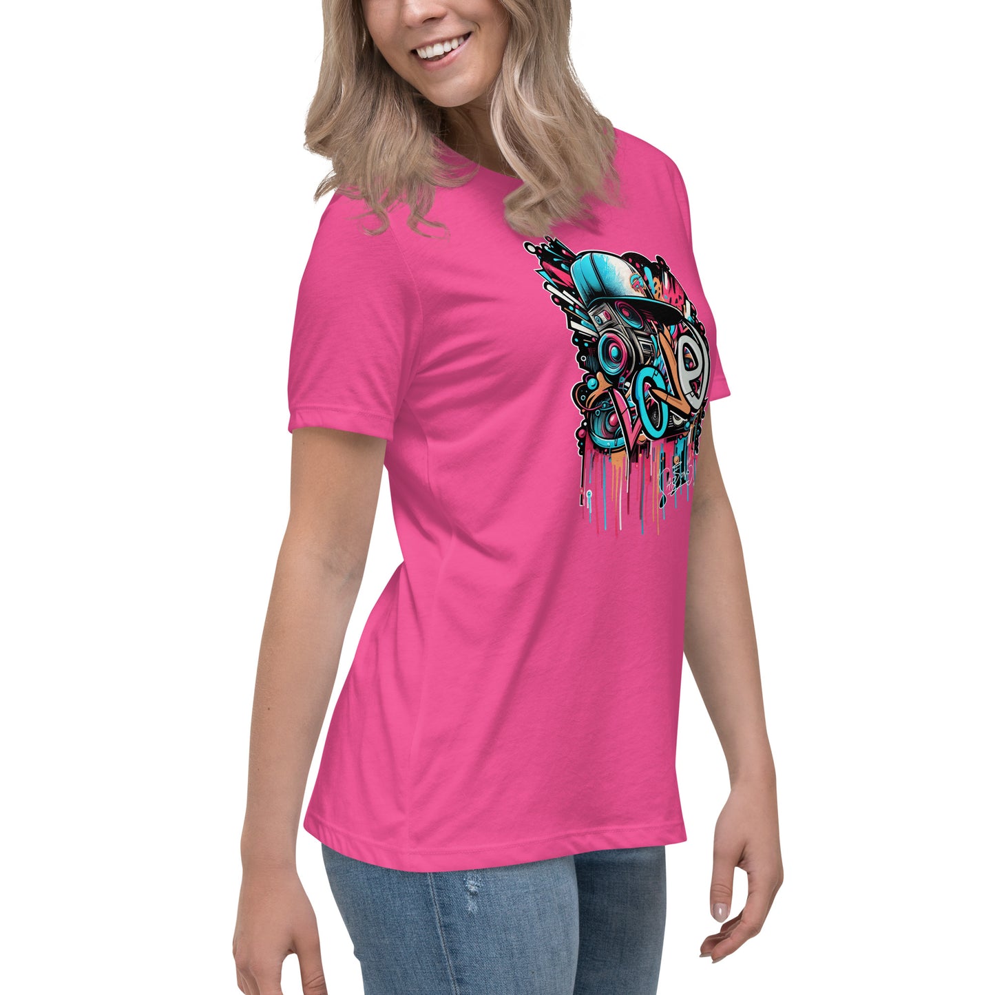 Graffytees Loud Love Graffiti design Women's Relaxed T-Shirt